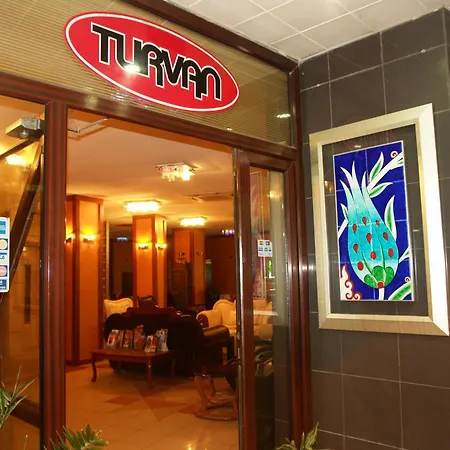 Hotel Turvan 3*
